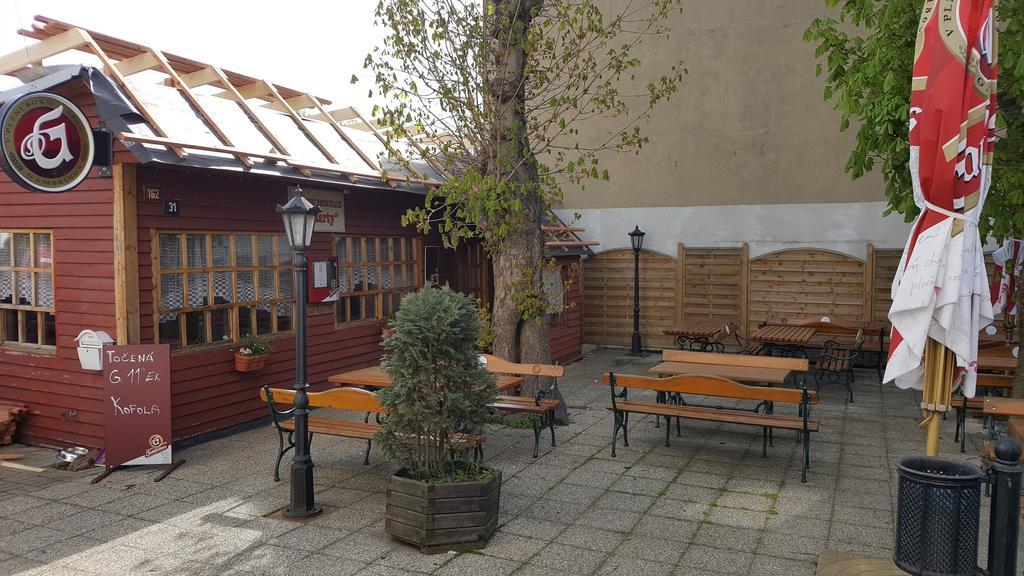 Restaurace U Marty Dubí Exterior foto